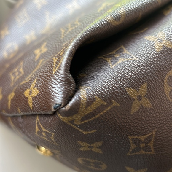 Authentic Louis Vuitton Artsy LV Monogram Brown Tan - Picture 16 of 16